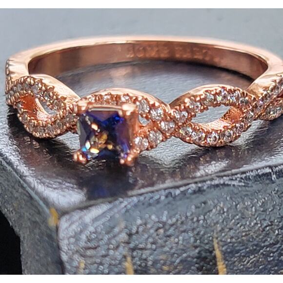 Rose Gold Plated Infinity Knot Ring with Simulated Sapphire - Size 10 - Picture 1 of 10